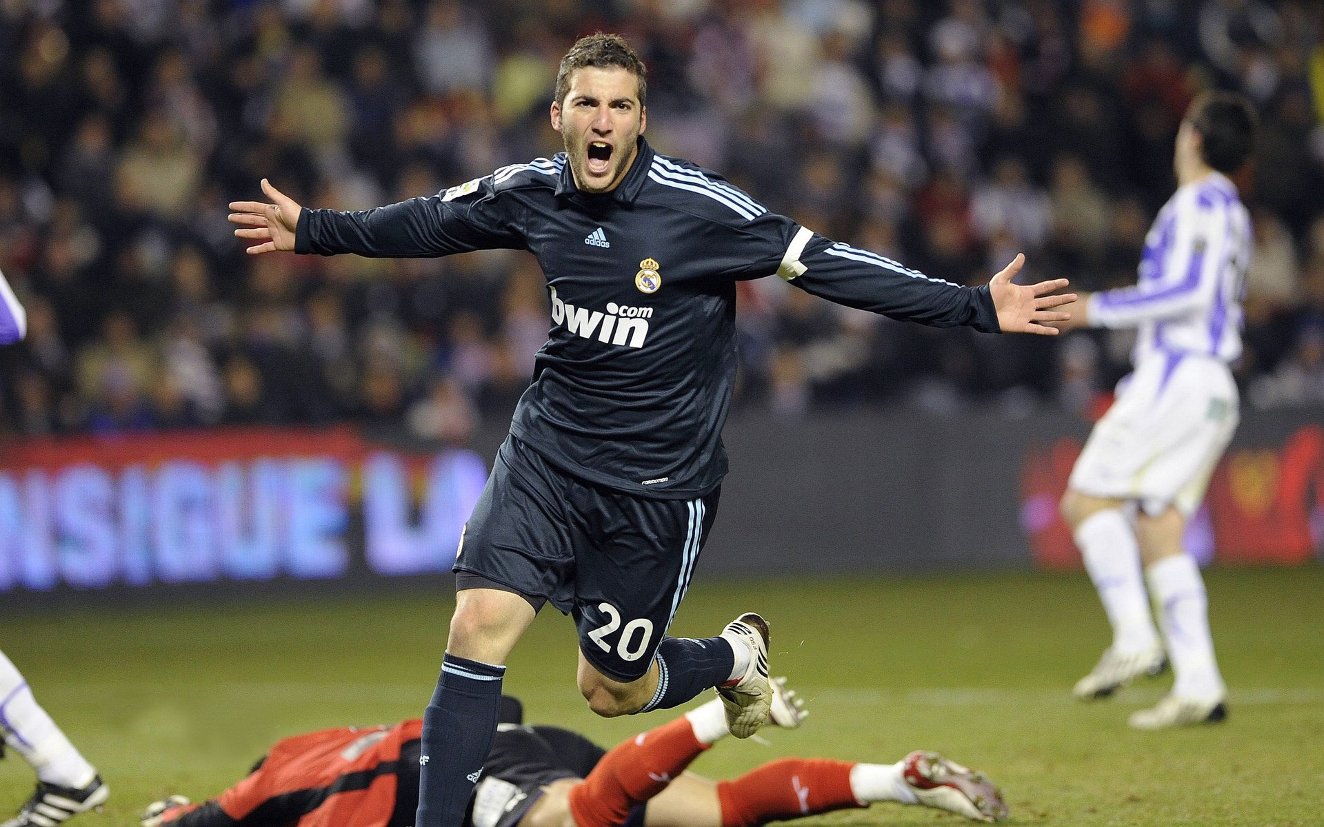 亚洲球队主帅谈未来发展规划，亚洲球队进步很大